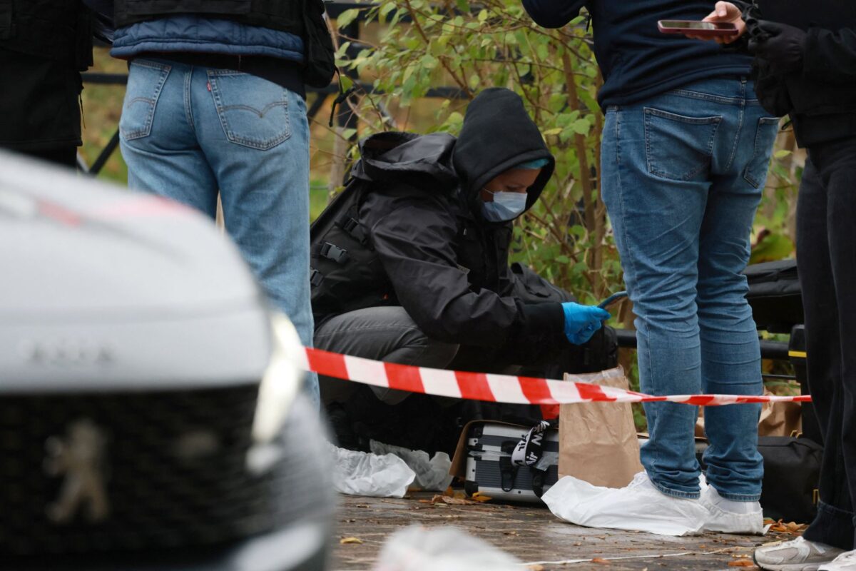 Πυροβολισμοί στο Παρίσι: «Τρομοκρατικό έγκλημα», δήλωσε ο υπουργός Εσωτερικών Λοράν Νουνιέζ