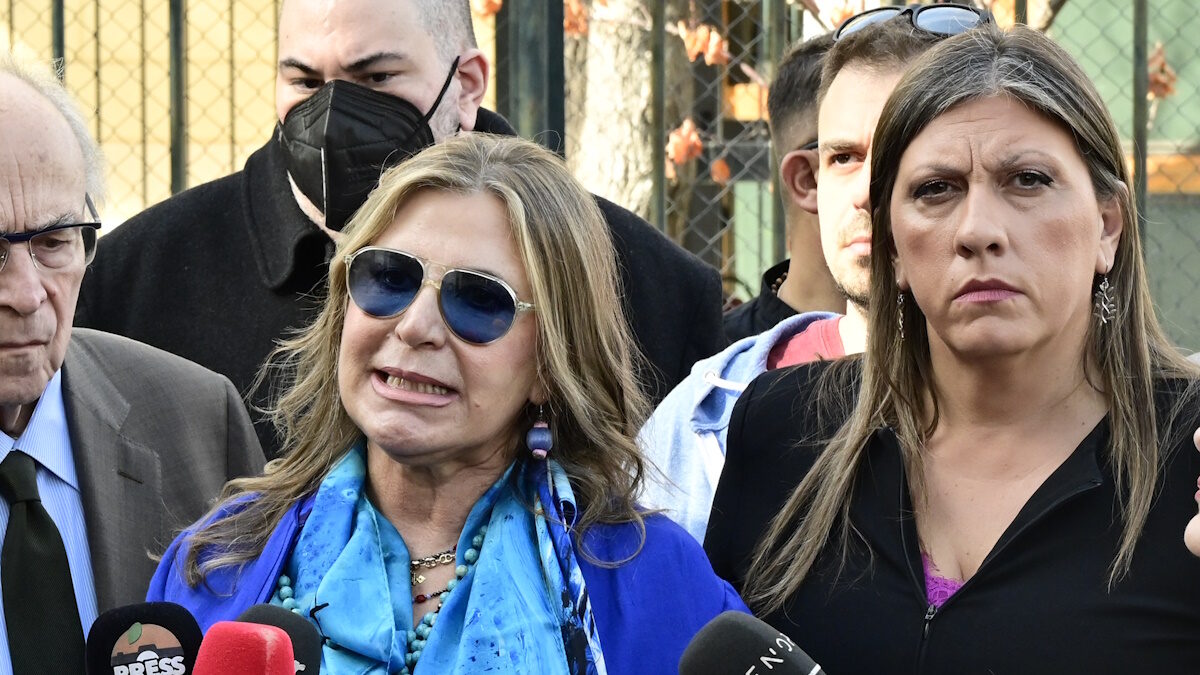 Η χήρα του Σήφη Βαλυράκη, Μίνα