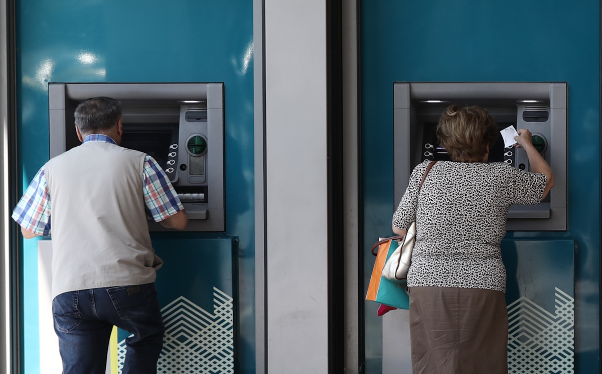 Συντάξεις 2027: Αυξήσεις μόλις 1,5% έως 2,1% στην τσέπη, αντί για 2,8%, θα δώσει η κυβέρνηση - 5+5 χαρακτηριστικά παραδείγματα