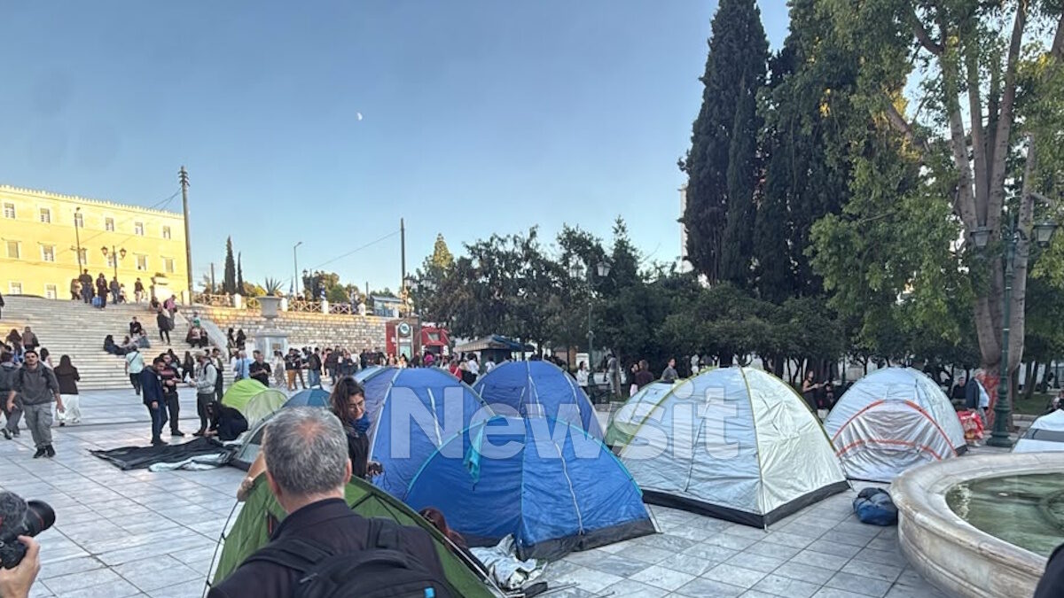 Οι φοιτητές στήνουν σκηνές στο Σύνταγμα – Αρχίζουν οι διήμερες κινητοποιήσεις για την Παιδεία