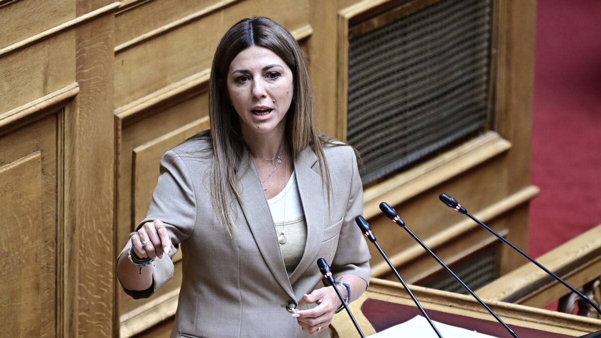 Η υπουργός Παιδείας Σοφία Ζαχαράκη