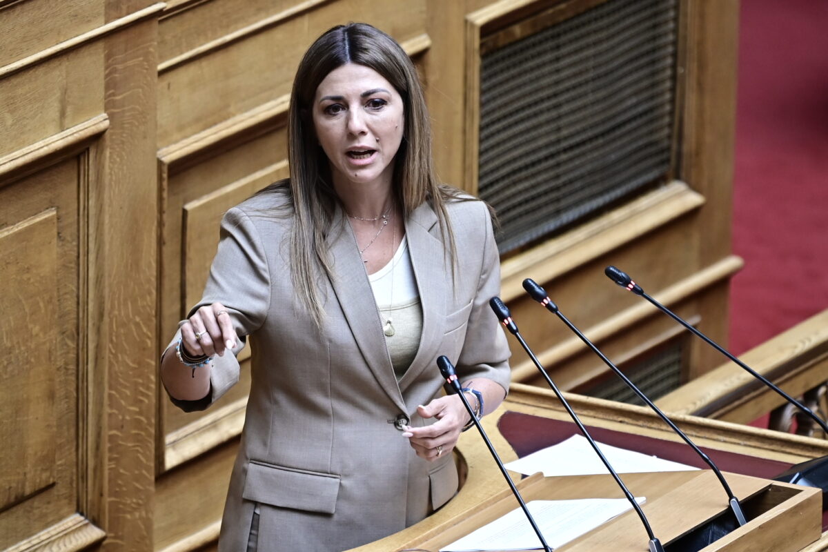 Η υπουργός Παιδείας Σοφία Ζαχαράκη
