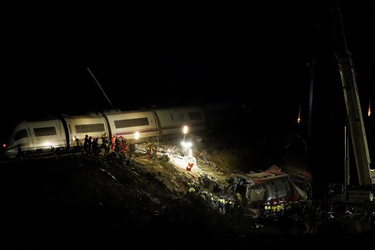 Rescue personnel work at the site of the collision of two high-speed trains between the towns of Mora and Orgaz, near Toledo, Spain, October 28, 2026. REUTERS