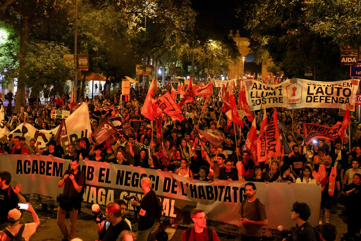 Ισπανία: Η 11η Νοεμβρίου κηρύσσεται μέρα γενικής απεργίας για το στεγαστικό, λίγες εβδομάδες πριν από τις πρόωρες εκλογές