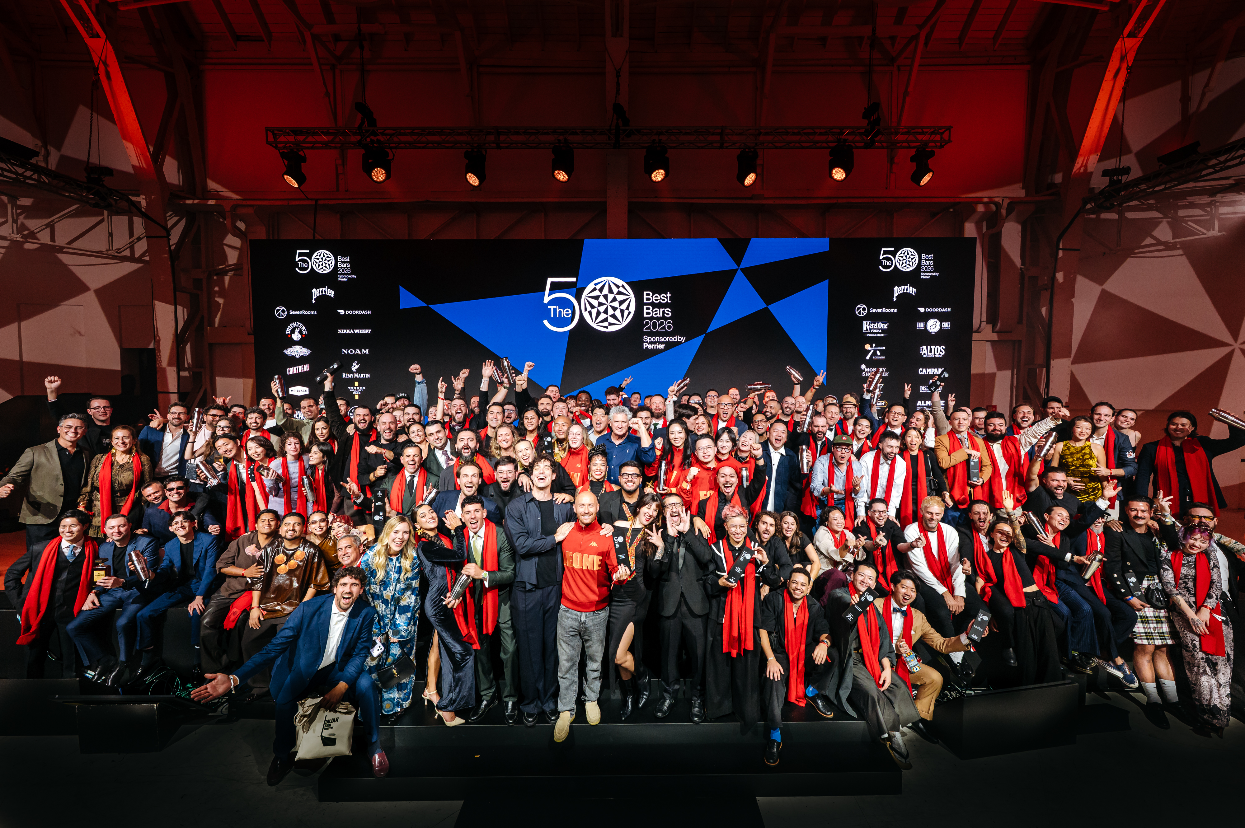 The 50 Best Bars 2026: Στην 5η θέση το «Line» στα Πετράλωνα – «The Bar in Front of the Bar» και «Bar Leone» μέσα στην 50άδα