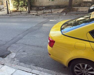 Το ταξί της οδηγού