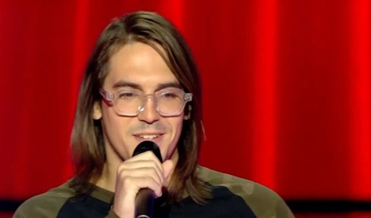 The Voice: Ερμήνευσε το «The Door» και άνοιξε την πόρτα της ομάδας της Έλενας Παπαρίζου