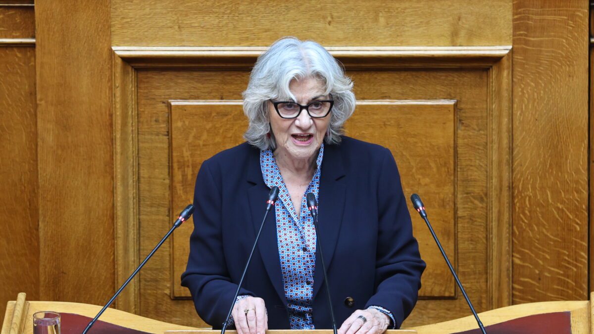 Θεανώ Φωτίου, Βουλή
