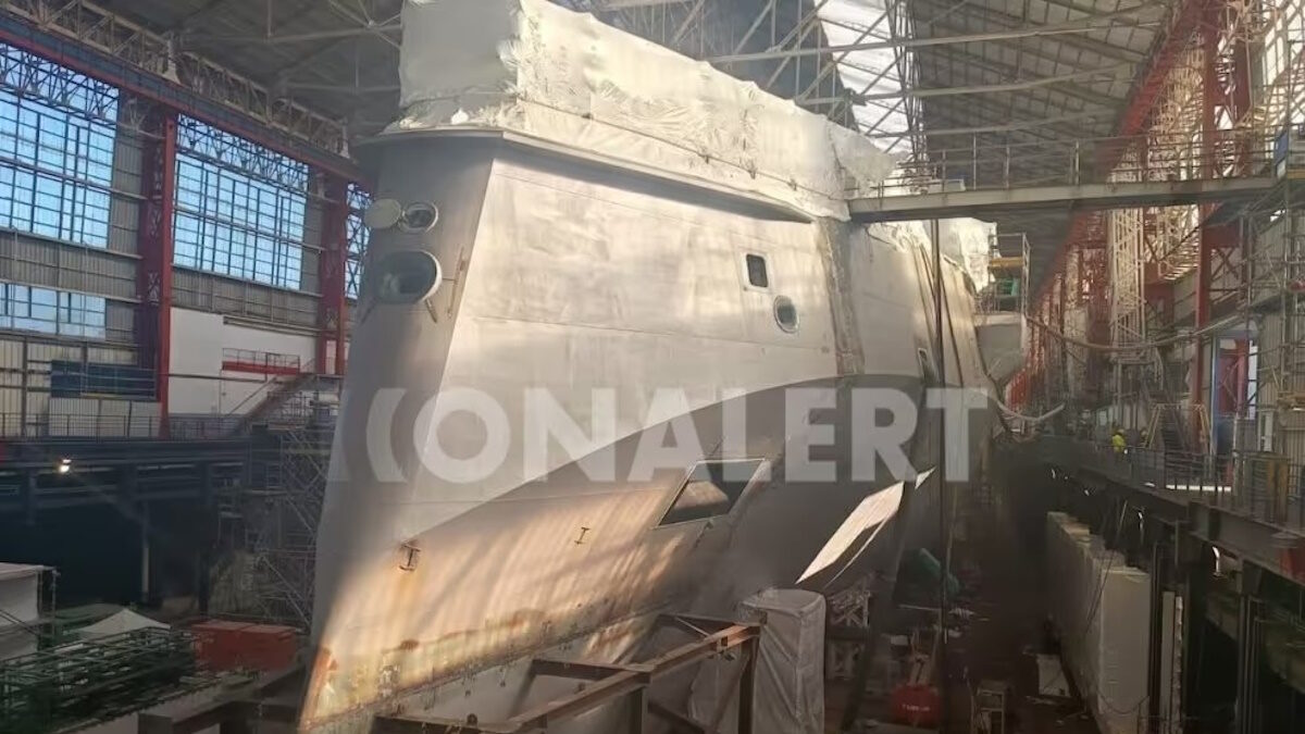 Η τέταρτη ελληνική φρεγάτα FDI «ΘΕΜΙΣΤΟΚΛΗΣ» στο ναυπηγείο της Naval Group στη Λοριάν
