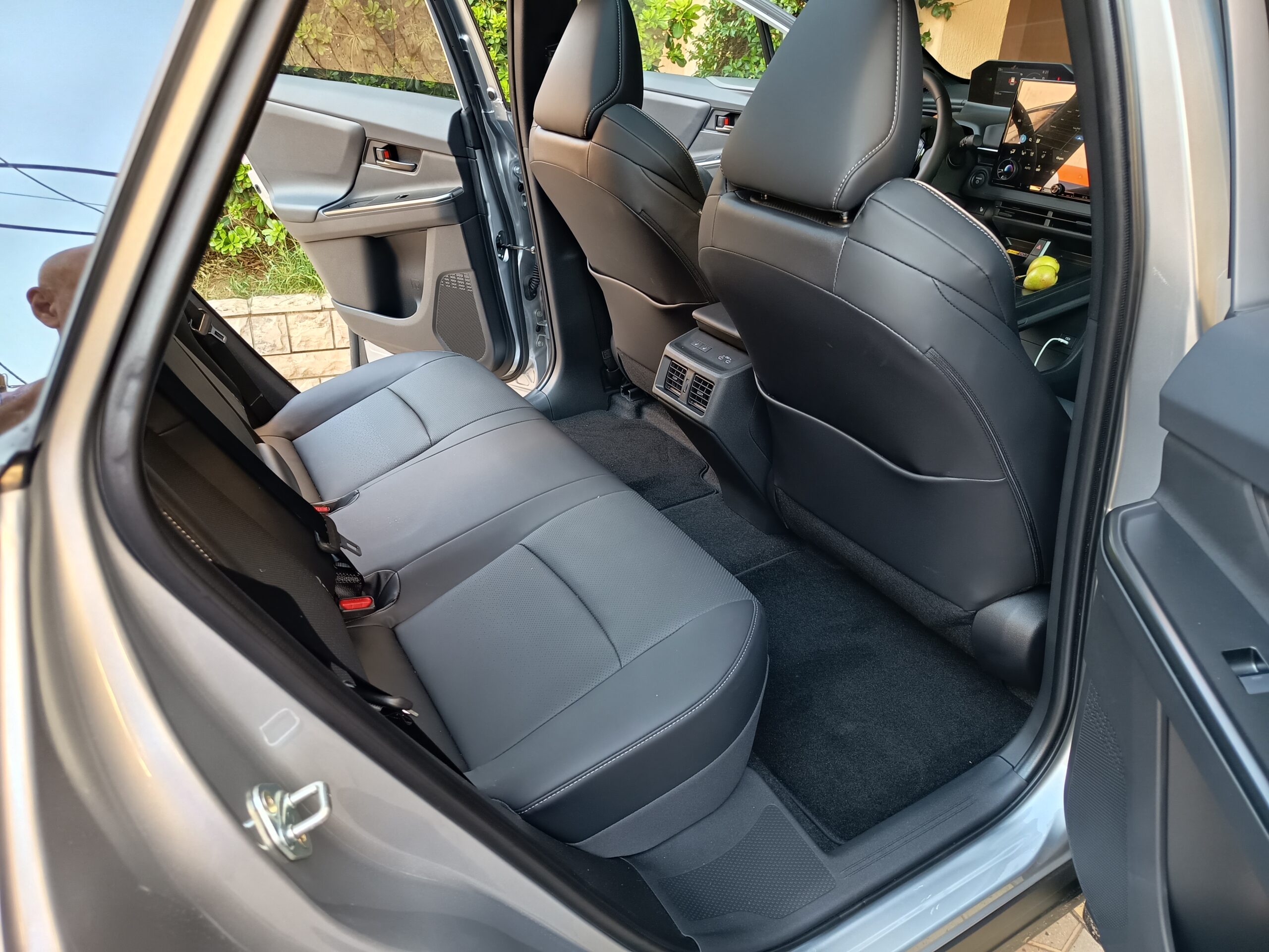 toyota-bz4x-touring