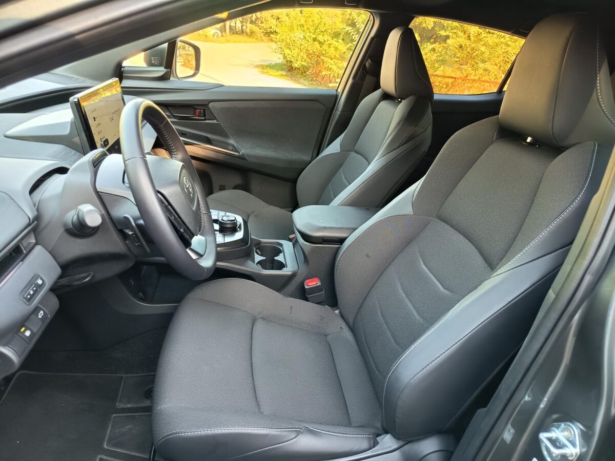 toyota-c-hr-77-kwh-224-ps