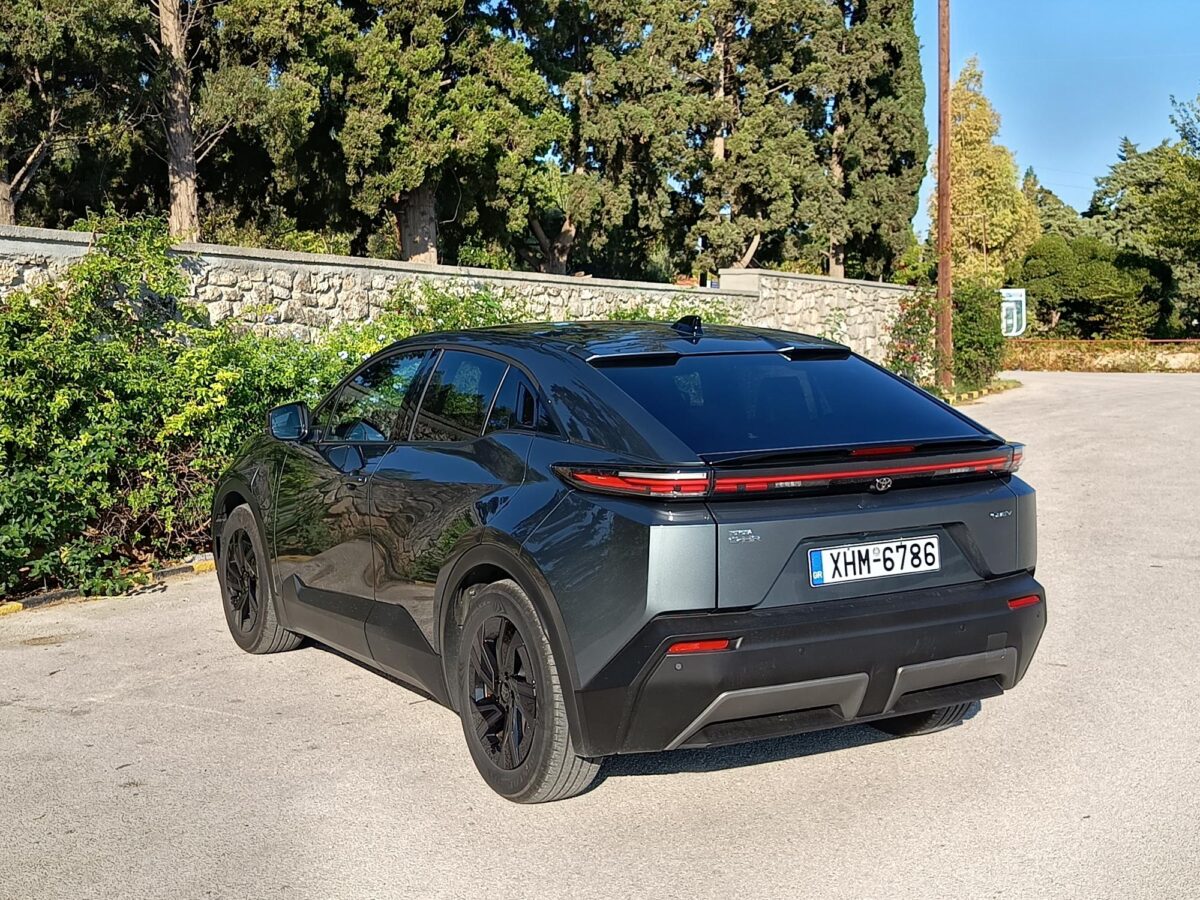 toyota-c-hr-77-kwh-224-ps