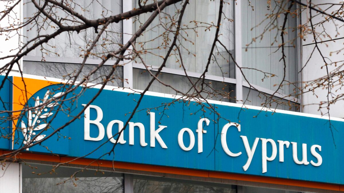 The logo of Bank of Cyprus is seen in Bucharest March 25, 2013. Cyprus clinched a last-ditch deal with international lenders to shut down its second largest bank and inflict heavy losses on uninsured depositors, including wealthy Russians, in return for a 10 billion euro ($13 billion) bailout