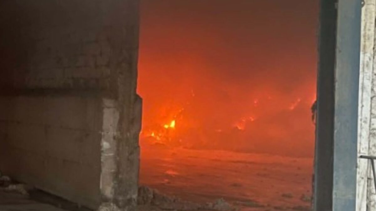 Μεγάλη φωτιά σε εργοστάσιο βαμβακιού