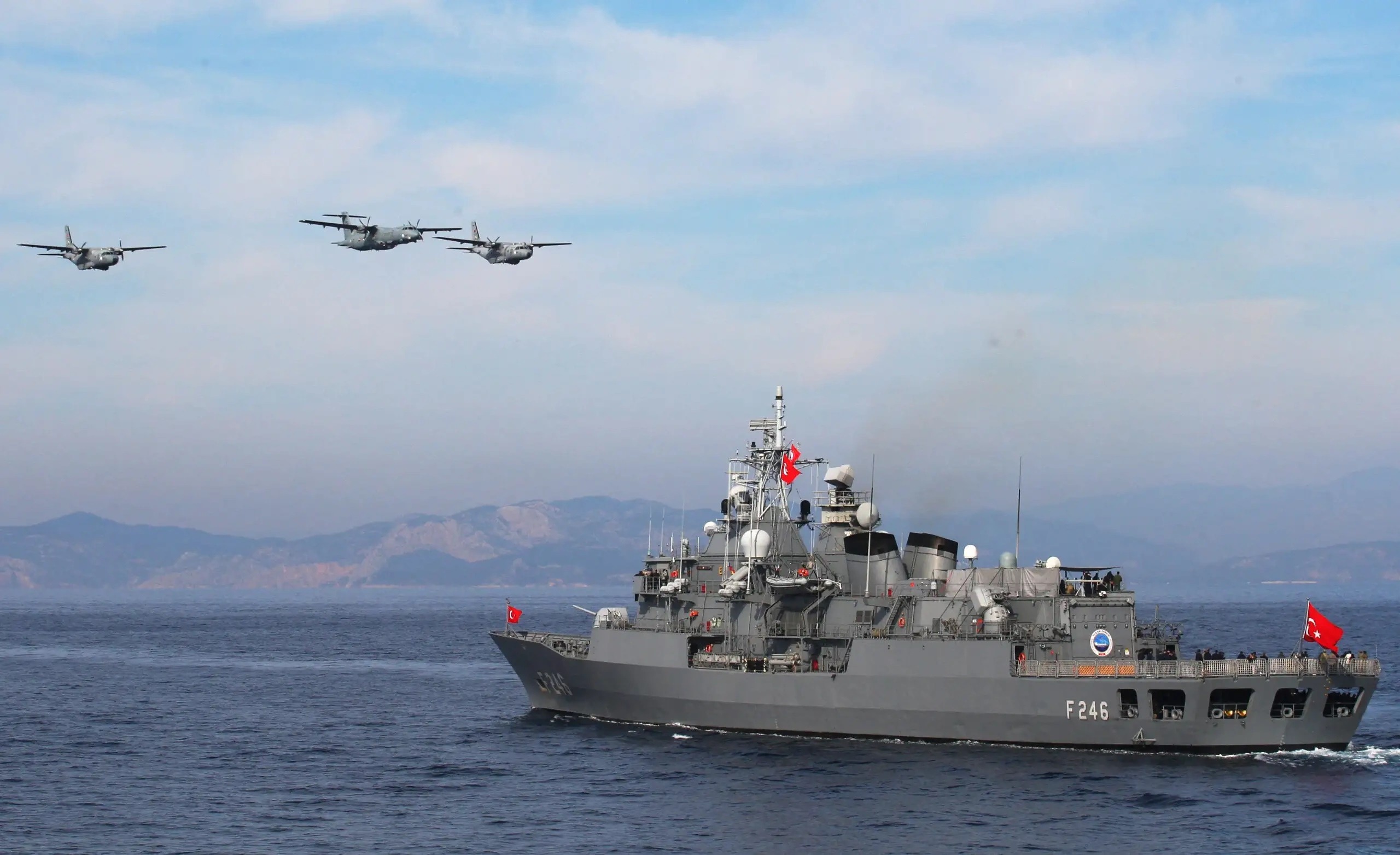 Η Τουρκία προκαλεί ξανά: Εξέδωσε NAVTEX ενόψει των ερευνών για την ηλεκτρική διασύνδεση Ελλάδας – Κύπρου