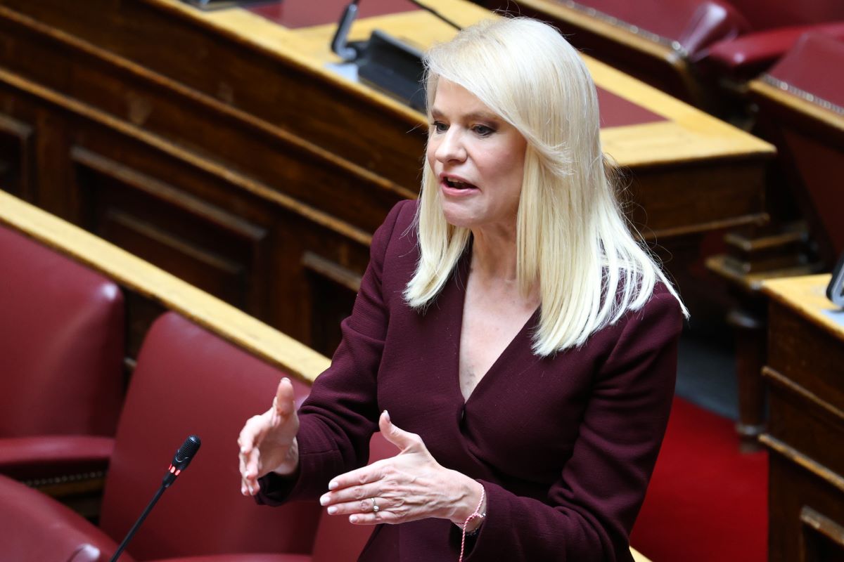 Η Θεοδώρα Τζάκρη