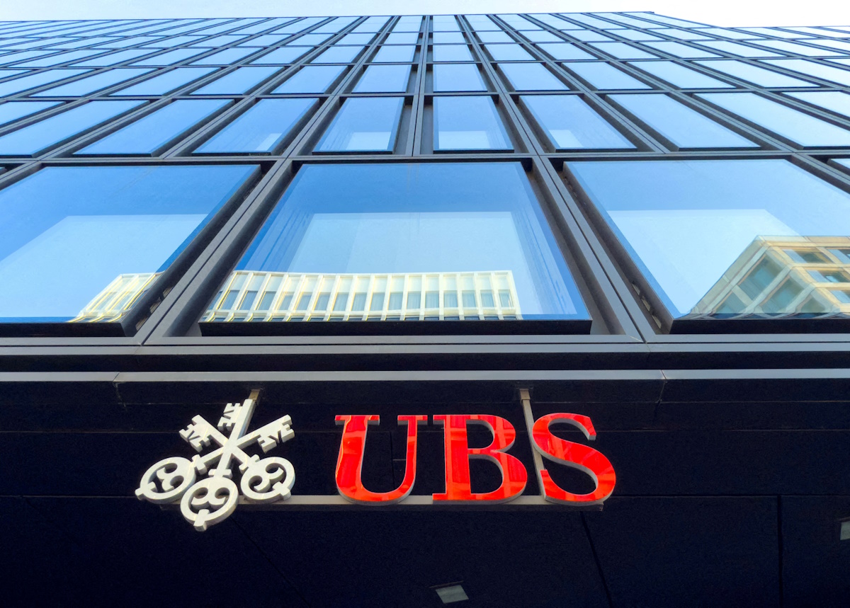 «Στριμώχνουν» την UBS οι νέοι κανόνες για τις τράπεζες λόγω Swiss – Στα πλάνα της η εγκατάλειψη της Ελβετίας