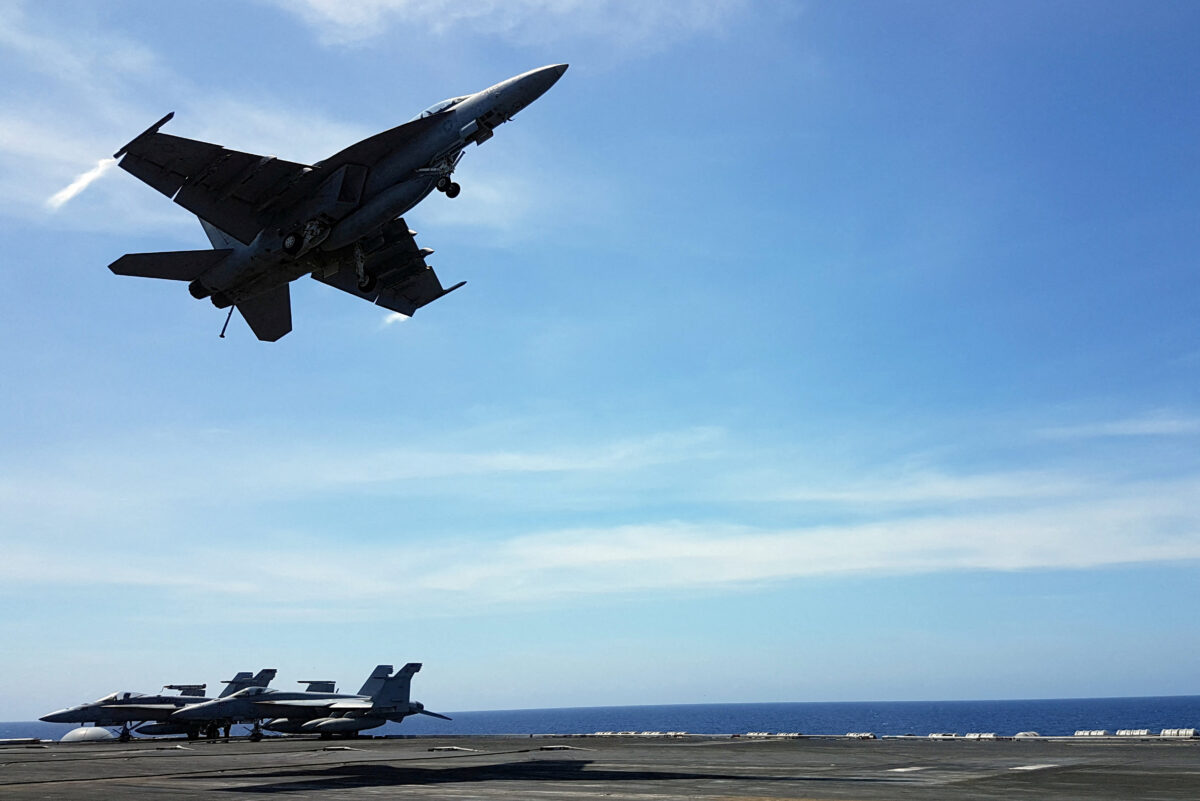 Το USS Theodore Roosevelt