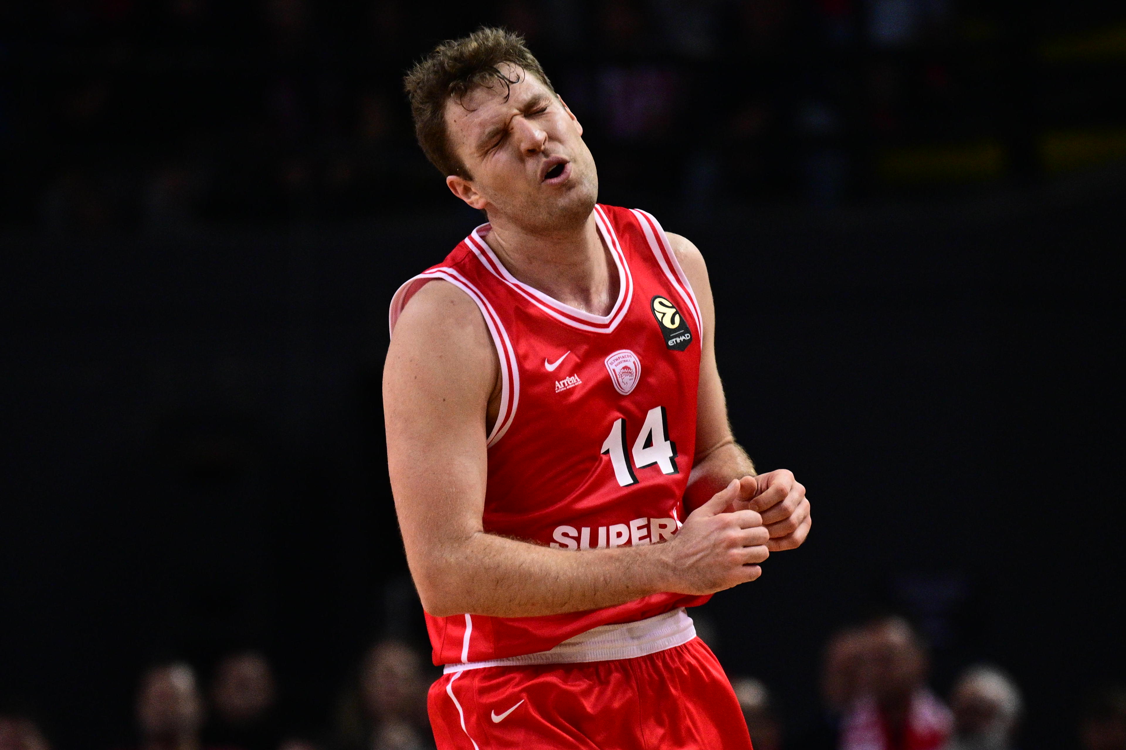 Ολυμπιακός – Φενέρμπαχτσε 61-64: Οι Τούρκοι λύγισαν τους λαβωμένους Πειραιώτες στο φινάλε