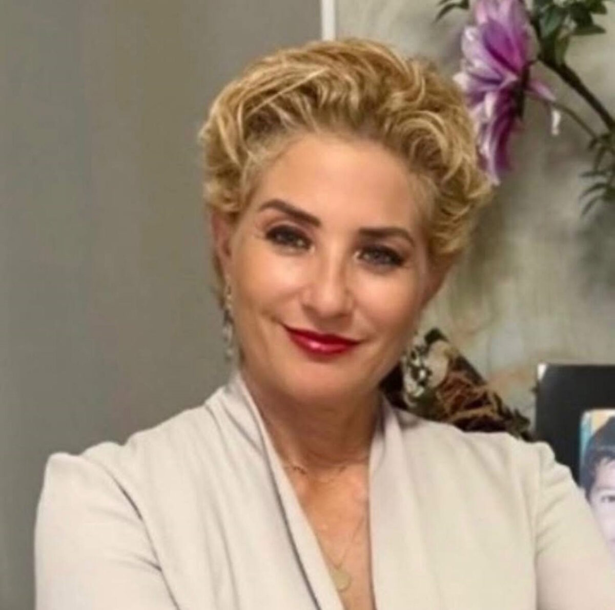 vicki lytra