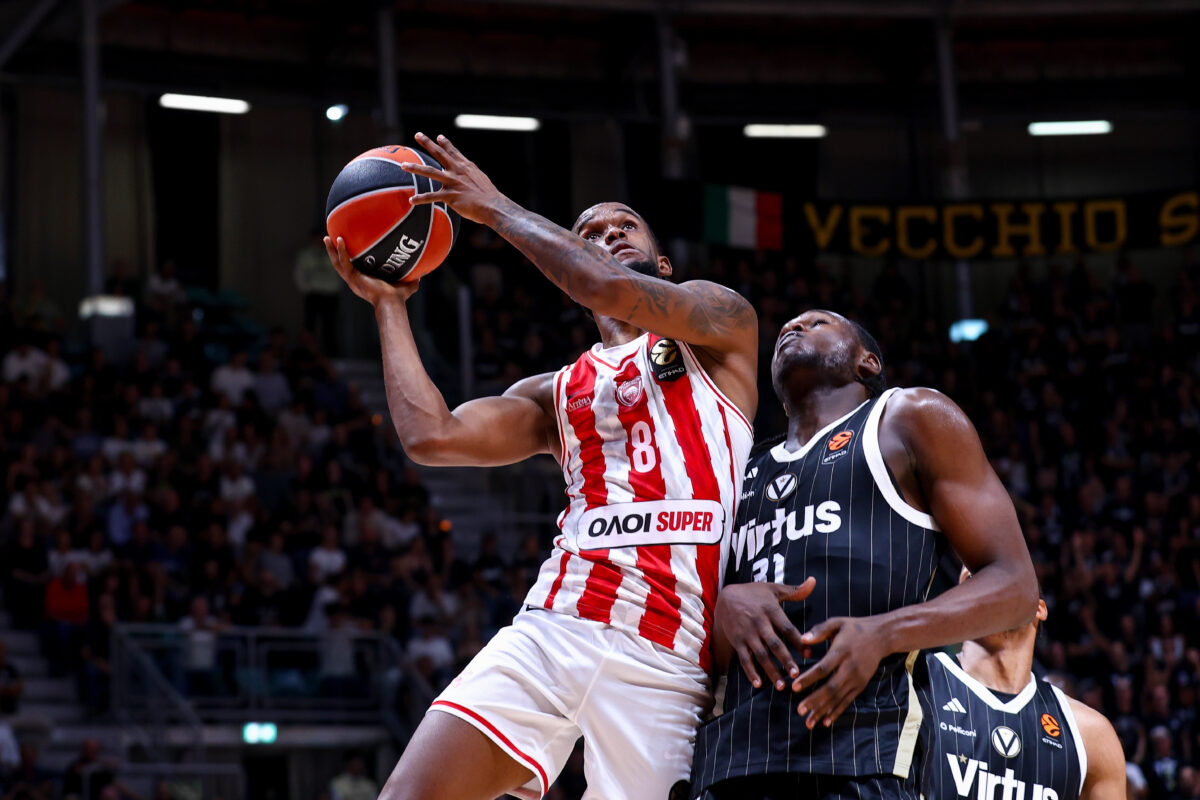 Βίρτους Μπολόνια – Ολυμπιακός 96-94: Buzzer beater Καρ και πρώτη ήττα για τους Πειραιώτες στην Euroleague