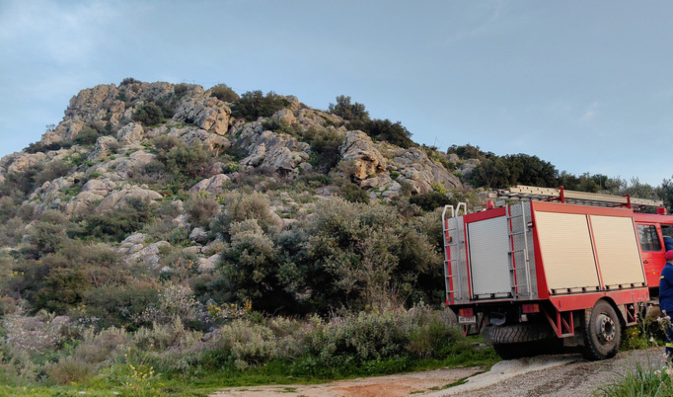 Λέσβος: Νεκρός 45χρονος κυνηγός που έπεσε από βράχια – Τον εντόπισε η αδερφή του με τη βοήθεια των σκύλων του
