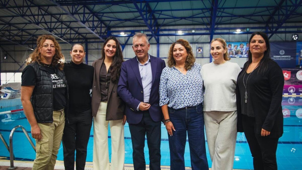 Ο  Βρούτσης στο κλειστό «Πέτρος Καπαγέρωφ»