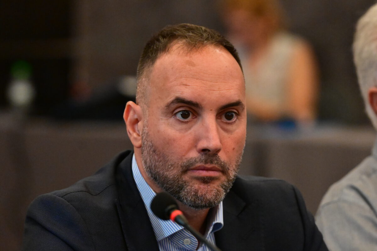 Χατζηγιαννάκης: «Ήταν ένα ατυχές σχόλιο» του Θανάση Καρτερού για τον Νίκο Ανδρουλάκη - «Κανείς δεν τον θεωρεί βλάκα»