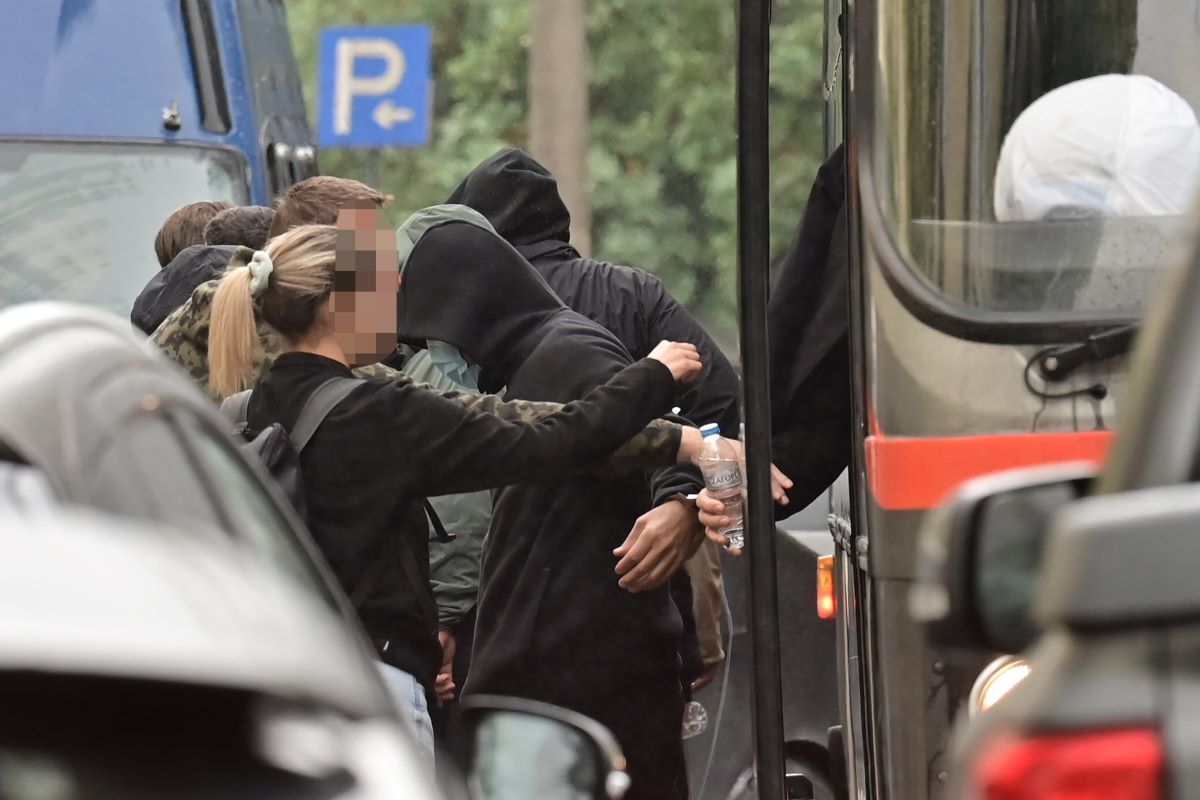«Χωριάτικο»: 3 στη φυλακή, 4 ελεύθεροι με όρους - «Η υπόθεση είναι φοροδιαφυγή και εισφοροδιαφυγή, θα πληρώσω μέχρι το τελευταίο ευρώ» λέει ο Αγγελος Γιαννακόπουλος