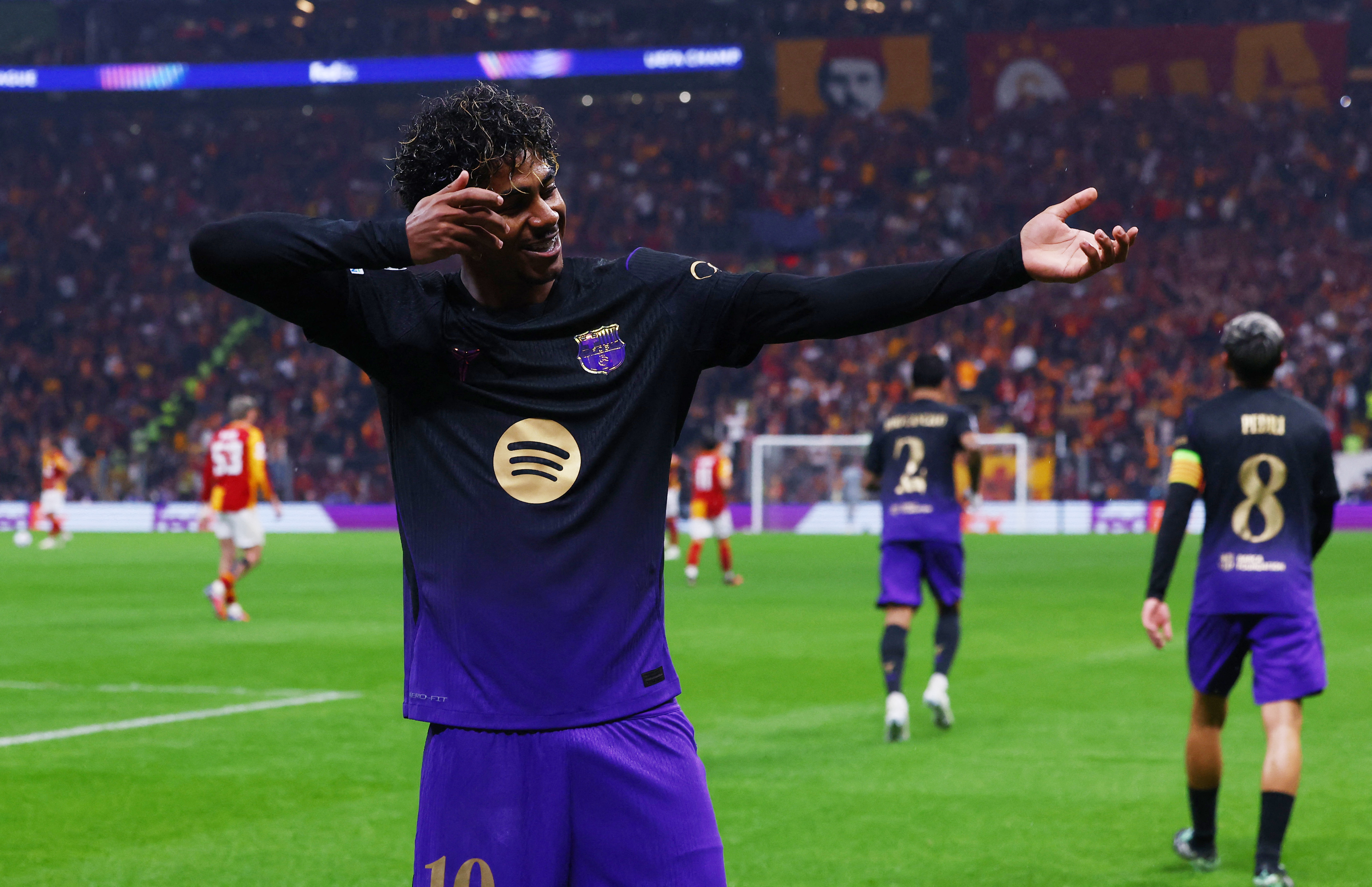 Champions League: Με Παρί Σεν Ζερμέν – Μπαρτσελόνα και Λίβερπουλ – Βιγιαρεάλ τα ματς της βραδιάς