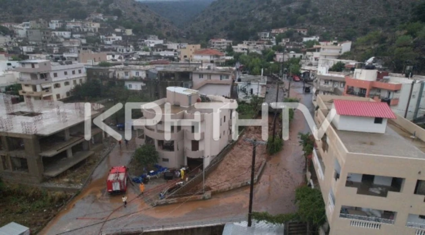 Κακοκαιρία στην Κρήτη: «Κρανίου τόπος» τα Ζωνιανά, δρόμοι ορμητικοί χείμαρροι - Απεγκλωβίστηκαν μέσω θαλάσσης 4 άτομα από όρμο στην Ιεράπετρα