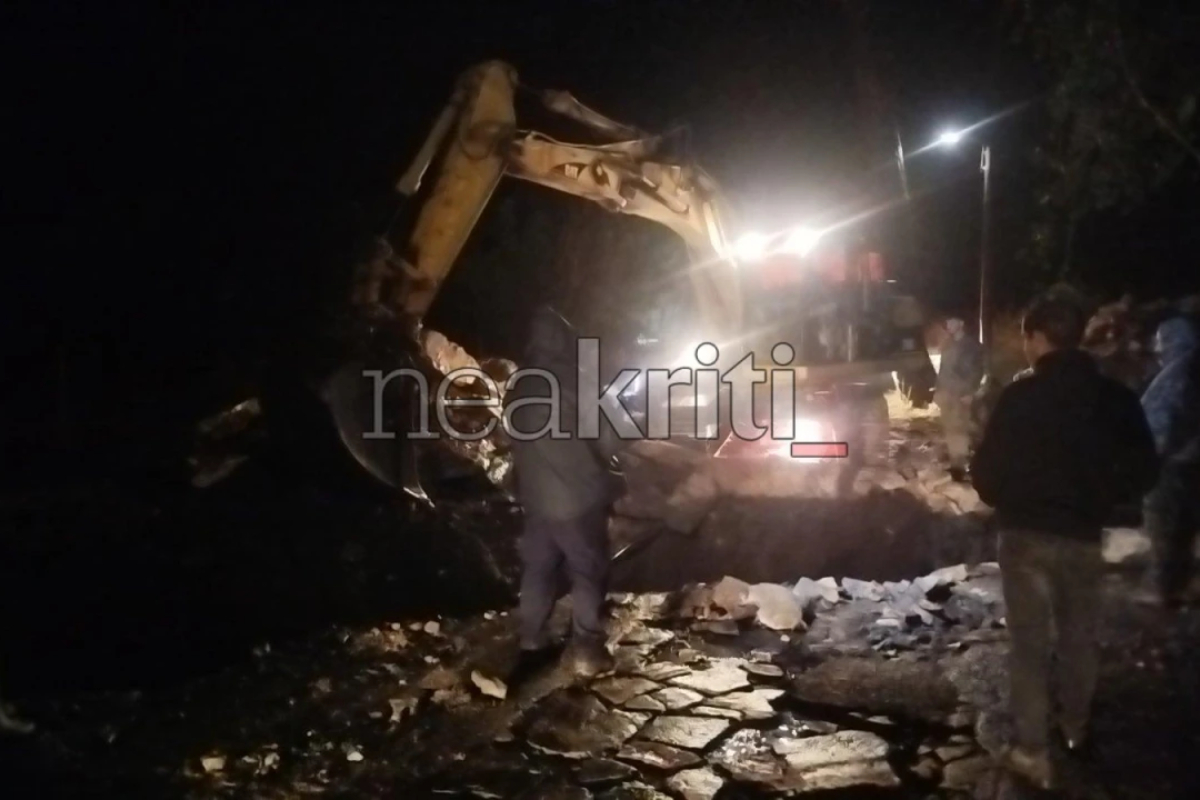 Κακοκαιρία στην Κρήτη: Σε Red Code το νησί - 112 για περιορισμό μετακινήσεων και μεγάλες καταστροφές